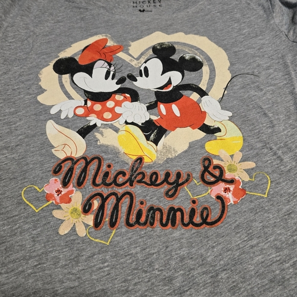 Disney Mickey & Minnie T-shirt Size Large - Picture 2 of 2
